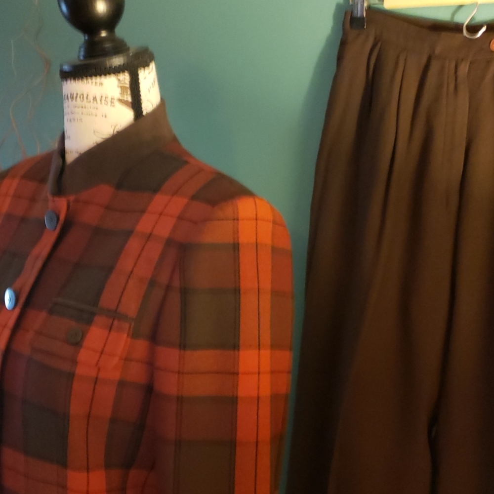 KASPER for A.S.L Fall Suiting Size 6 - Picture 3 of 7